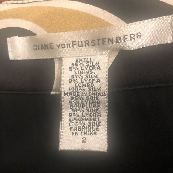 DIANE VON FURSTENBERG silk wrap dress - Picture 6 of 7